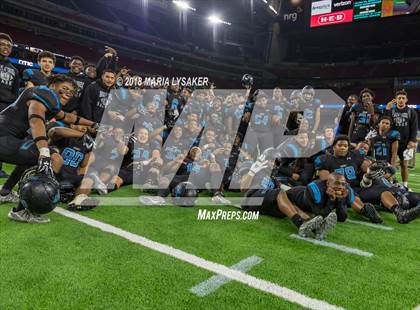Thumbnail 1 in Wagner vs Shadow Creek (UIL 5A Semifinal Playoffs) photogallery.