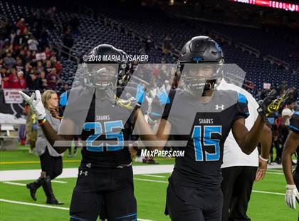 Thumbnail 1 in Wagner vs Shadow Creek (UIL 5A Semifinal Playoffs) photogallery.