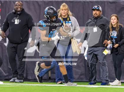 Thumbnail 2 in Wagner vs Shadow Creek (UIL 5A Semifinal Playoffs) photogallery.