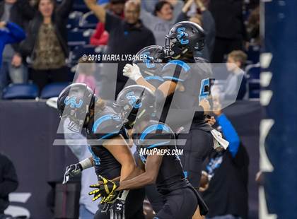 Thumbnail 3 in Wagner vs Shadow Creek (UIL 5A Semifinal Playoffs) photogallery.
