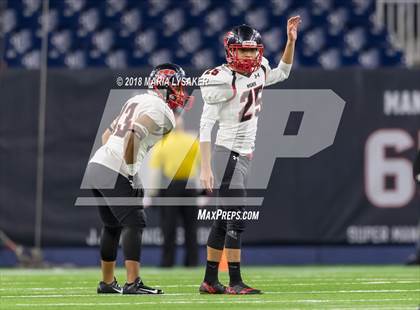 Thumbnail 2 in Wagner vs Shadow Creek (UIL 5A Semifinal Playoffs) photogallery.