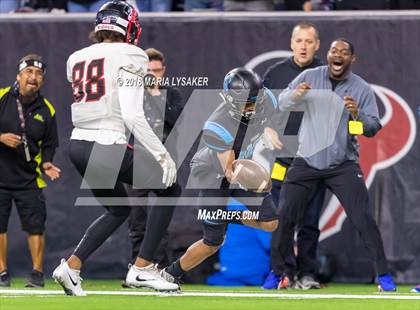 Thumbnail 3 in Wagner vs Shadow Creek (UIL 5A Semifinal Playoffs) photogallery.