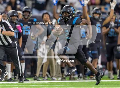 Thumbnail 3 in Wagner vs Shadow Creek (UIL 5A Semifinal Playoffs) photogallery.