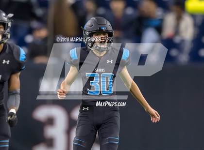 Thumbnail 3 in Wagner vs Shadow Creek (UIL 5A Semifinal Playoffs) photogallery.