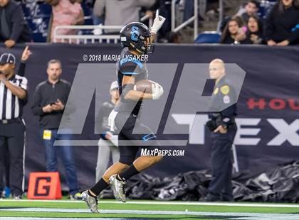 Thumbnail 2 in Wagner vs Shadow Creek (UIL 5A Semifinal Playoffs) photogallery.