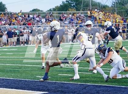 Thumbnail 2 in Mooresville @ Decatur Central photogallery.