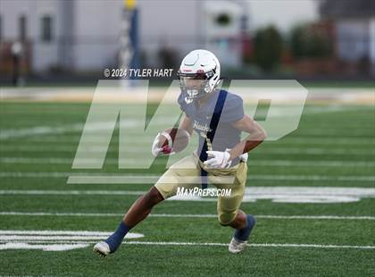 Thumbnail 3 in Mooresville @ Decatur Central photogallery.