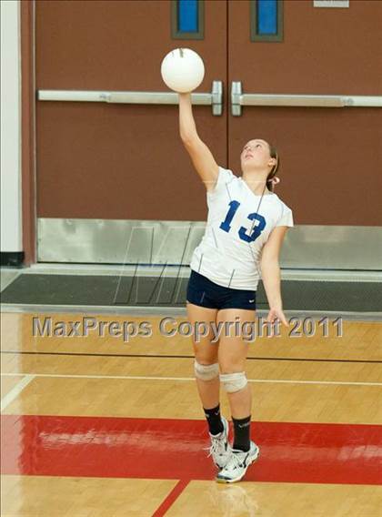 Thumbnail 2 in Bonita Vista vs La Costa Canyon (CIF SDS D2 Final) photogallery.