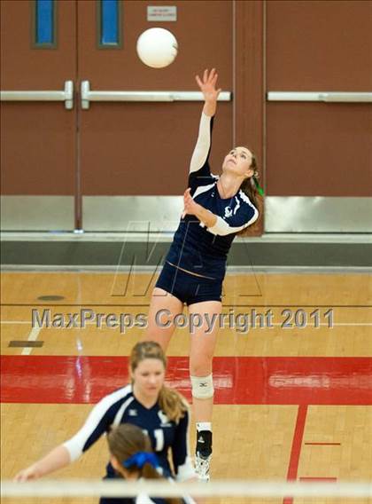 Thumbnail 1 in Bonita Vista vs La Costa Canyon (CIF SDS D2 Final) photogallery.