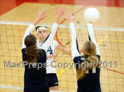 Thumbnail 1 in Bonita Vista vs La Costa Canyon (CIF SDS D2 Final) photogallery.