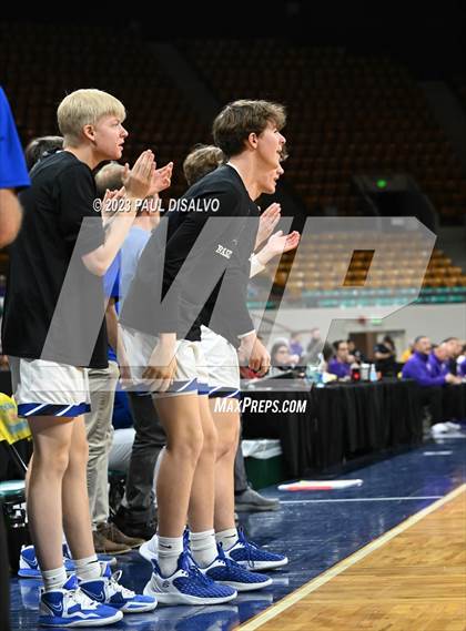 Thumbnail 2 in Holy Family vs. Resurrection Christian (CHSAA 4A Final) photogallery.