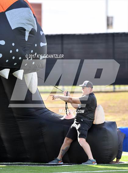 Thumbnail 2 in Wills Point vs. Caddo Mills (UIL 4A Division 2 Region 2 bi-district) photogallery.