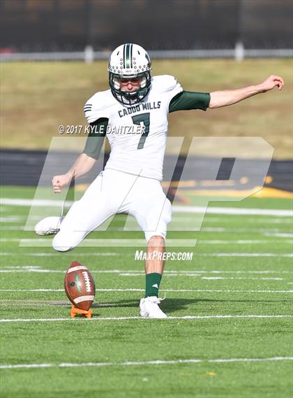 Thumbnail 3 in Wills Point vs. Caddo Mills (UIL 4A Division 2 Region 2 bi-district) photogallery.