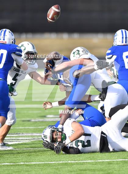 Thumbnail 2 in Wills Point vs. Caddo Mills (UIL 4A Division 2 Region 2 bi-district) photogallery.