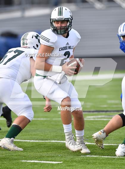 Thumbnail 2 in Wills Point vs. Caddo Mills (UIL 4A Division 2 Region 2 bi-district) photogallery.