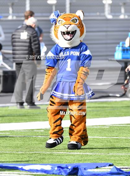 Thumbnail 1 in Wills Point vs. Caddo Mills (UIL 4A Division 2 Region 2 bi-district) photogallery.