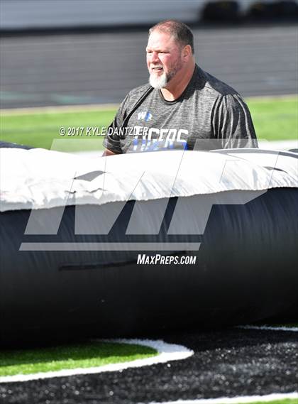 Thumbnail 3 in Wills Point vs. Caddo Mills (UIL 4A Division 2 Region 2 bi-district) photogallery.