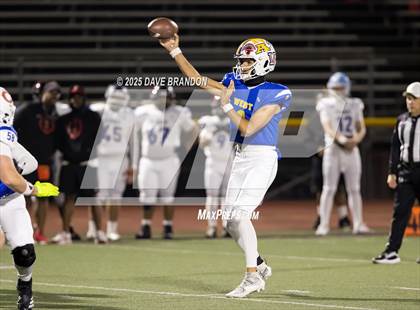 Thumbnail 2 in L.A. Rams NFF Coastal Valley Senior All-Star Game photogallery.