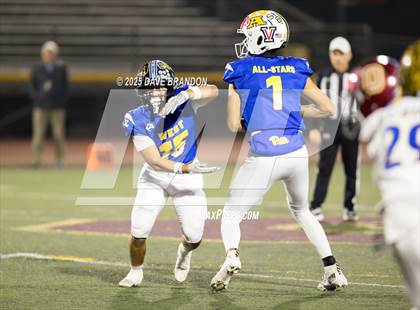 Thumbnail 3 in L.A. Rams NFF Coastal Valley Senior All-Star Game photogallery.