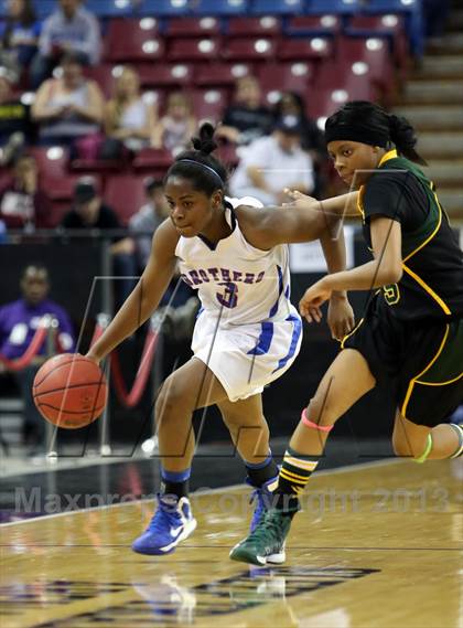 Thumbnail 3 in Christian Brothers vs Vanden (CIF SJS D3 Final) photogallery.
