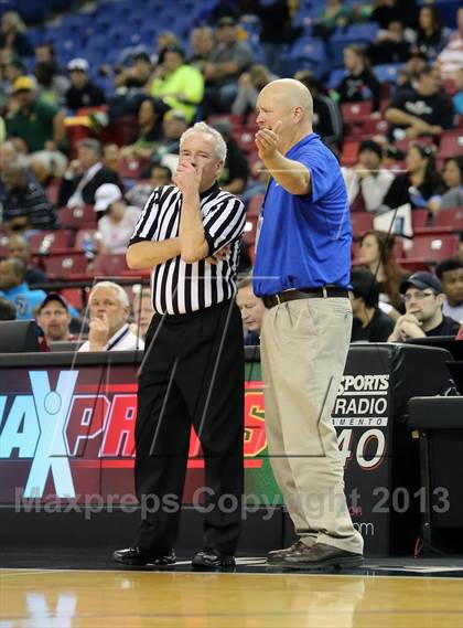 Thumbnail 1 in Christian Brothers vs Vanden (CIF SJS D3 Final) photogallery.
