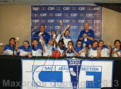 Thumbnail 3 in Christian Brothers vs Vanden (CIF SJS D3 Final) photogallery.