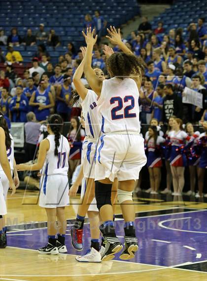 Thumbnail 1 in Christian Brothers vs Vanden (CIF SJS D3 Final) photogallery.