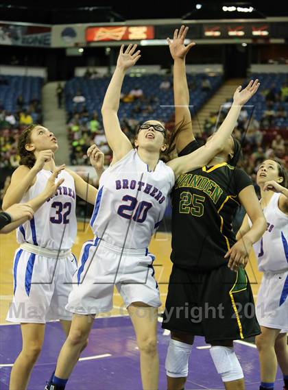 Thumbnail 1 in Christian Brothers vs Vanden (CIF SJS D3 Final) photogallery.