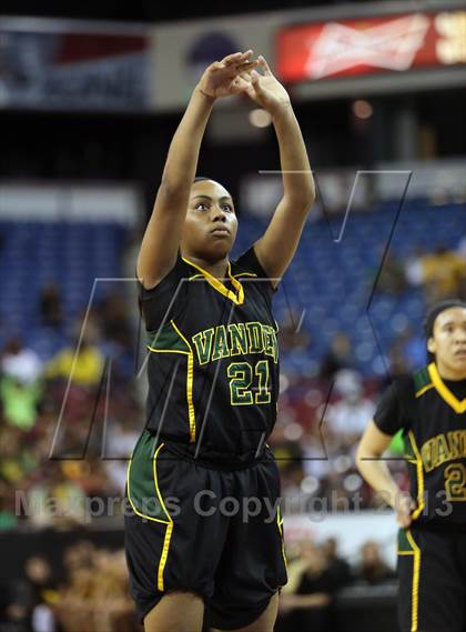 Thumbnail 2 in Christian Brothers vs Vanden (CIF SJS D3 Final) photogallery.