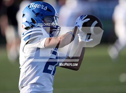 Thumbnail 3 in Marana @ Salpointe Catholic photogallery.