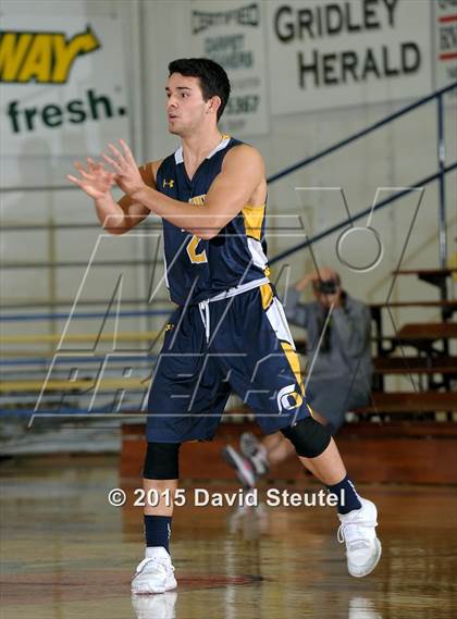 Thumbnail 1 in Oak Ridge vs. Saint Francis (Gridley Invitational) photogallery.