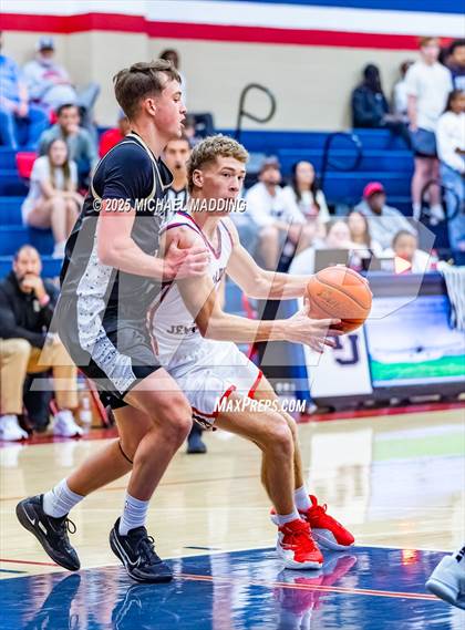 Thumbnail 1 in Nederland @ Hardin-Jefferson photogallery.