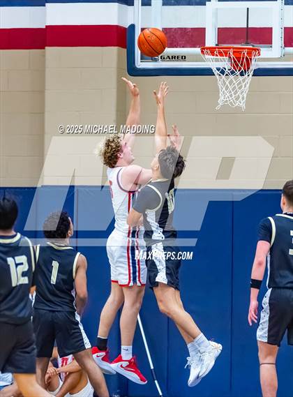 Thumbnail 3 in Nederland @ Hardin-Jefferson photogallery.