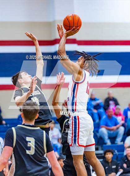 Thumbnail 2 in Nederland @ Hardin-Jefferson photogallery.