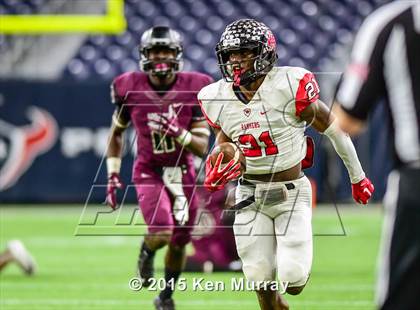 Thumbnail 2 in George Ranch vs. Vista Ridge (UIL 5A Semifinal) photogallery.