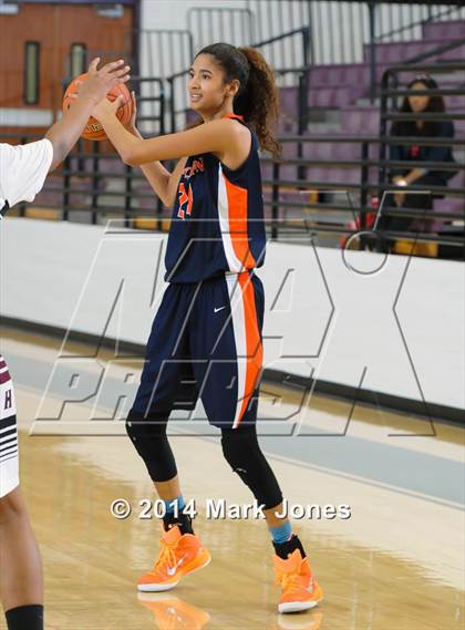 Thumbnail 3 in Blackman vs. Hamilton (Nike Tournament of Champions) photogallery.