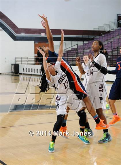 Thumbnail 1 in Blackman vs. Hamilton (Nike Tournament of Champions) photogallery.