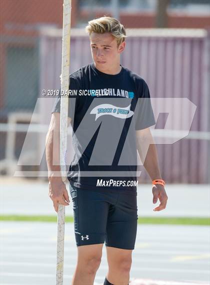 Thumbnail 1 in AIA Track Meet of Champions photogallery.