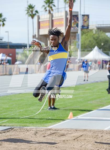 Thumbnail 2 in AIA Track Meet of Champions photogallery.