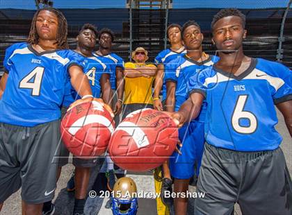 Thumbnail 2 in Mainland (2015 Preseason Top 25 Photo Shoot)  photogallery.