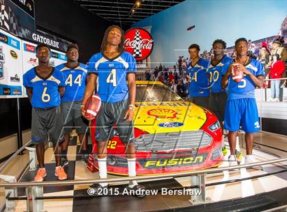 Thumbnail 1 in Mainland (2015 Preseason Top 25 Photo Shoot)  photogallery.