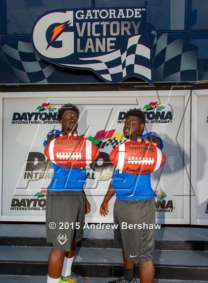 Thumbnail 3 in Mainland (2015 Preseason Top 25 Photo Shoot)  photogallery.