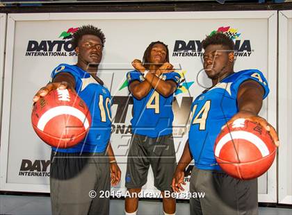 Thumbnail 1 in Mainland (2015 Preseason Top 25 Photo Shoot)  photogallery.