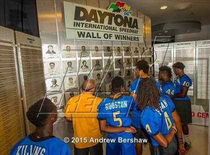 Thumbnail 2 in Mainland (2015 Preseason Top 25 Photo Shoot)  photogallery.