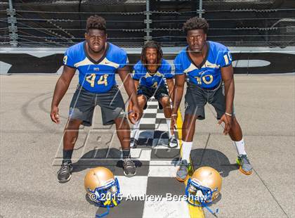 Thumbnail 2 in Mainland (2015 Preseason Top 25 Photo Shoot)  photogallery.
