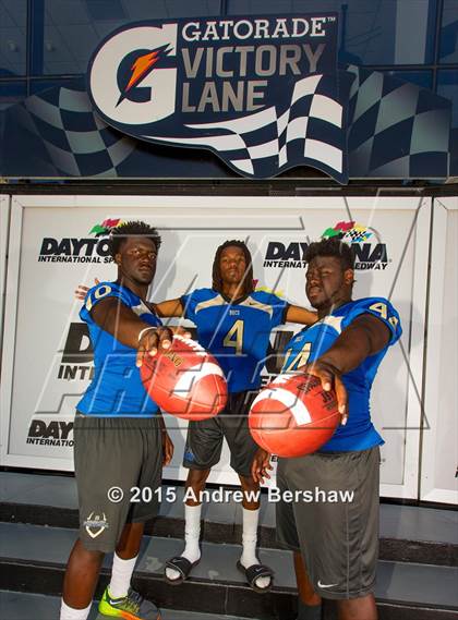 Thumbnail 3 in Mainland (2015 Preseason Top 25 Photo Shoot)  photogallery.