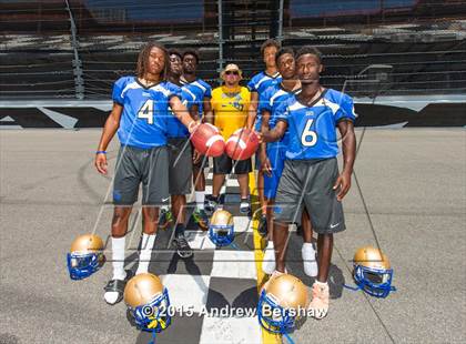 Thumbnail 3 in Mainland (2015 Preseason Top 25 Photo Shoot)  photogallery.