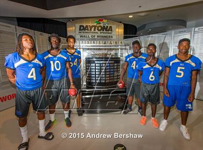 Thumbnail 3 in Mainland (2015 Preseason Top 25 Photo Shoot)  photogallery.