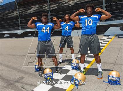 Thumbnail 1 in Mainland (2015 Preseason Top 25 Photo Shoot)  photogallery.