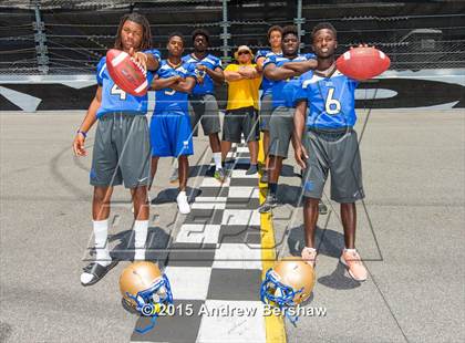 Thumbnail 1 in Mainland (2015 Preseason Top 25 Photo Shoot)  photogallery.